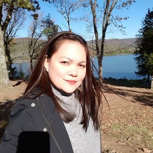 Meet your Posher, Romelyn